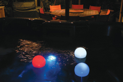 Solar Powered Pool and Spa Lights 300105