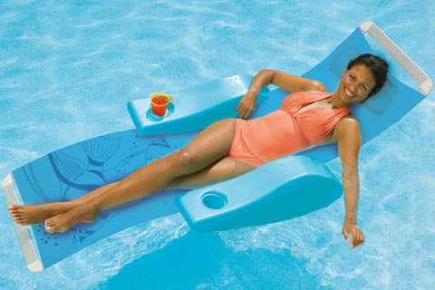 Elluna Pool Lounge 151227