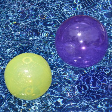Swimline 20-inch Transparent Beach Ball