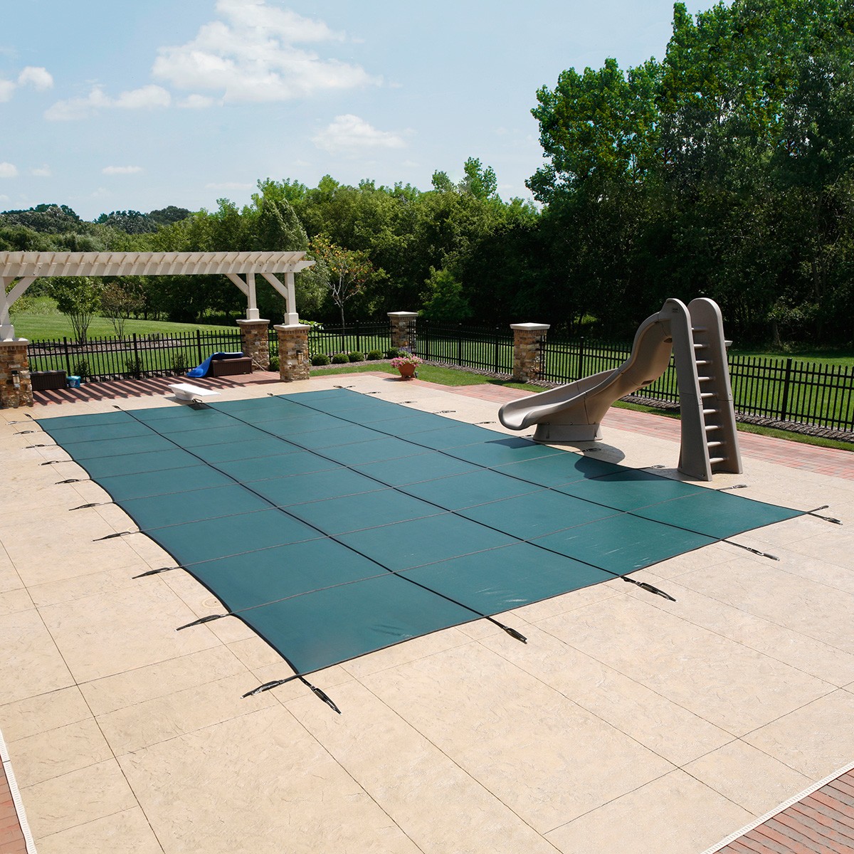 Blue Wave Arctic Armor Premium Mesh Safety Cover with Center End Step - 30 Year Warranty