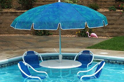 A Backyard Beach Party in Under 30 Minutes